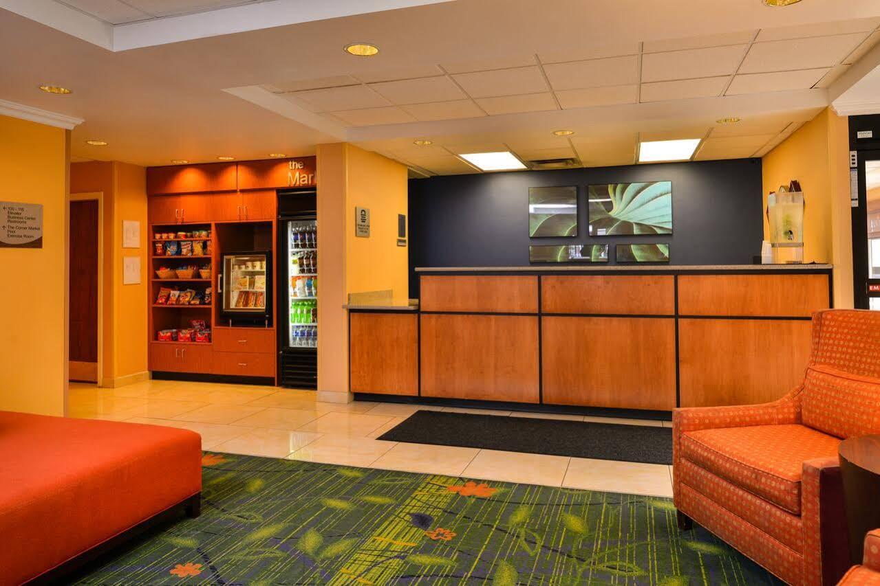 Holiday Inn Express Princeton By Ihg Exterior photo