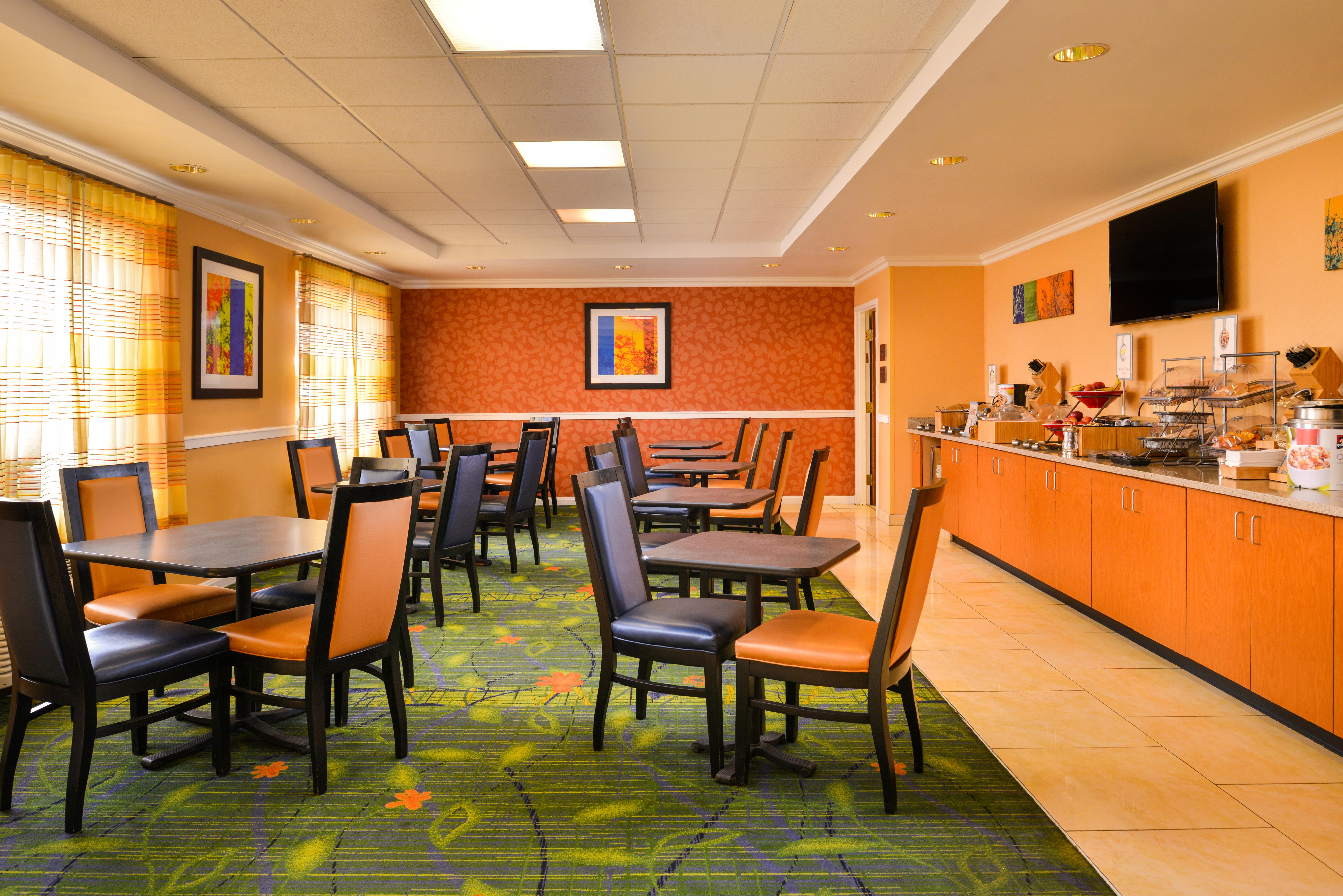 Holiday Inn Express Princeton By Ihg Exterior photo